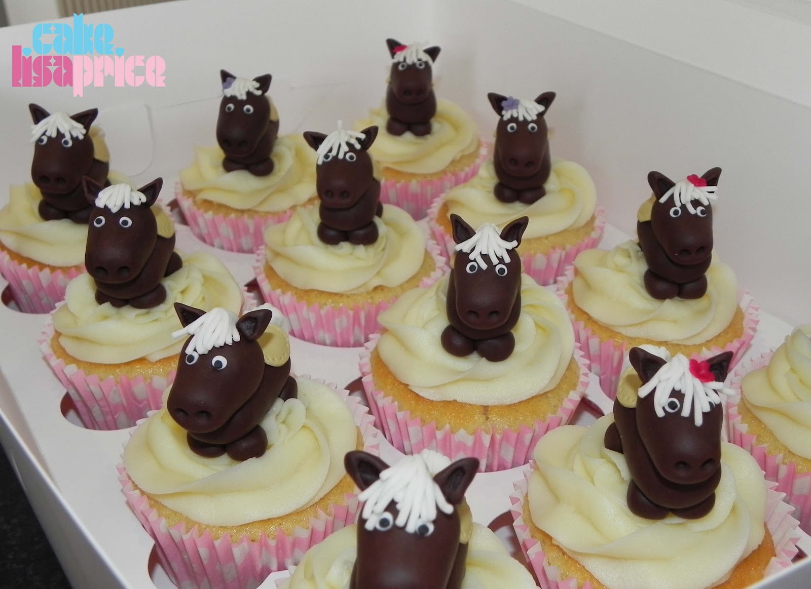 horse-cupcakes
