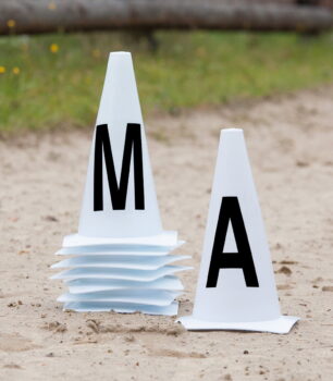 Waldhausen stožci z oznakami za manežo, 20 x 60 m 3